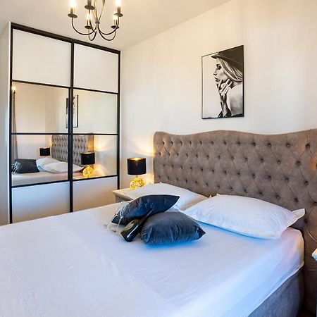 Morska Vila 6 Luxury Apartment Znjan Split Luaran gambar