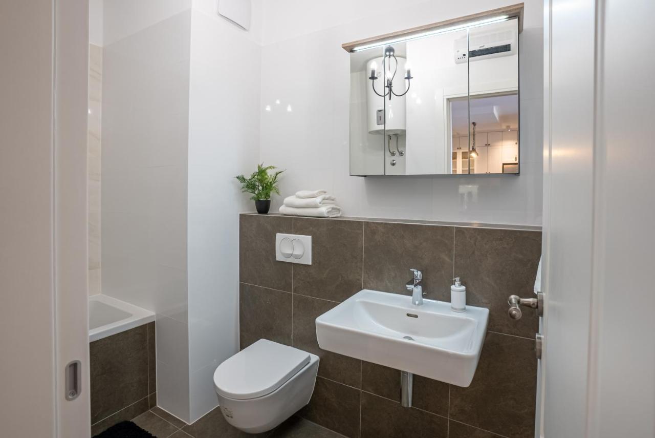 Morska Vila 6 Luxury Apartment Znjan Split Luaran gambar